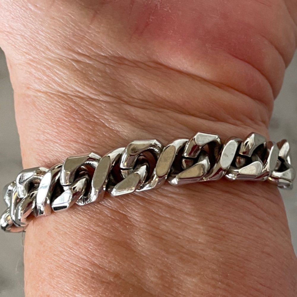 GIVENCHY G-Chain Silver Bracelet - Picture 12 of 17